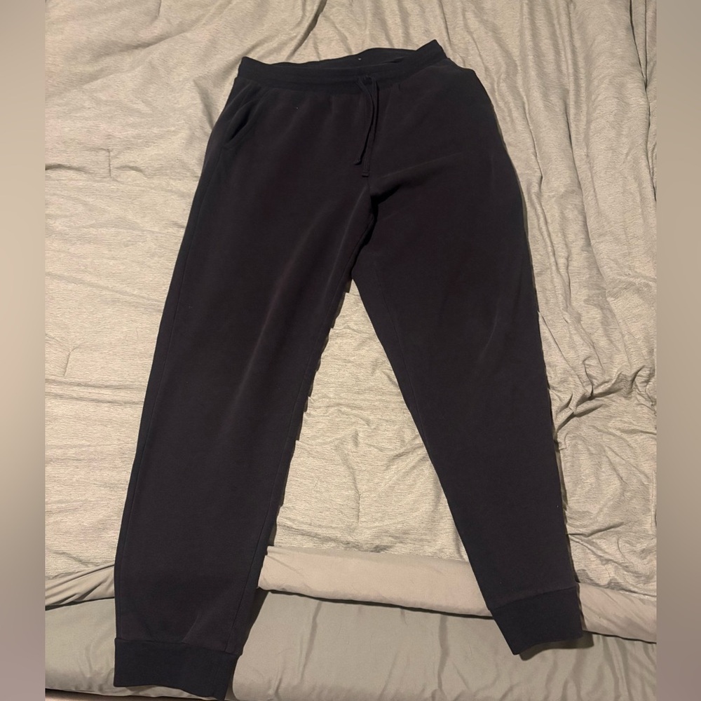 Black sweatpants